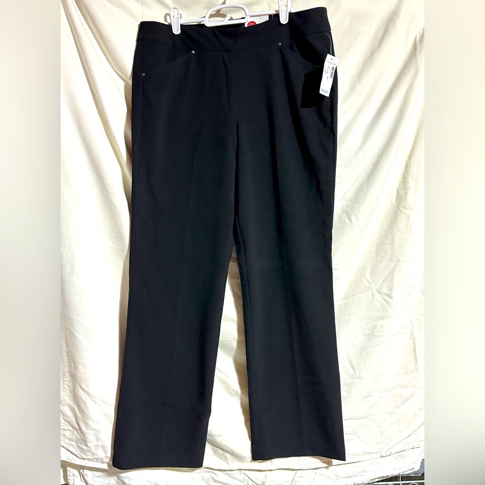 Roz & Ali Secret Agent Pull-On Pant - Size 8 Short